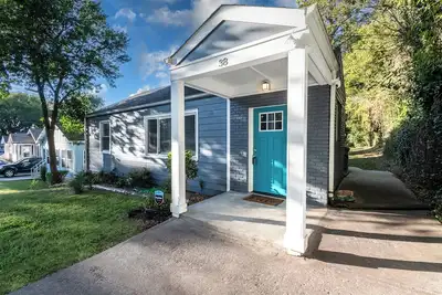 Image de Private 3-Bed Lakewood Home w/Free Arcade 5 Miles to Mercedes Benz Stadium