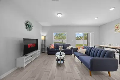 Image de Spacious 3-Brd | Pool | Porch | Downtown Sanford