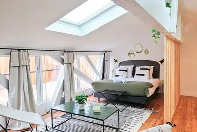 Image de Suite Lixus avec terrasse privée et cuisine