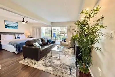 Image de Luxury Comfort in Waikiki-1 Br Steps From The Beach