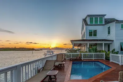 Image de 3 bedroom Villa - Sunset Point Abaco - Elbow Room #7