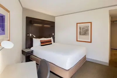 Image de Cozy Room Near Harvard – Ideal for College Visits