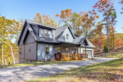 Image de New Build! Secluded Mountain Home in Murphy