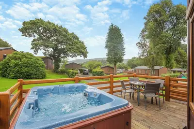 Image de 2 chambres à coucher à Bala,