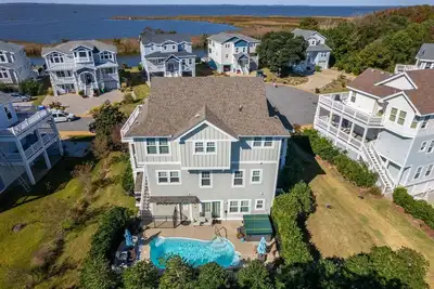 Image de 520 Gorgeous Water Views, Heated Pool, Hot Tub