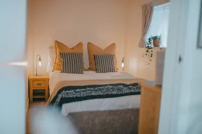 Image de Cosy Cottage in Inveraray Town Centre, Peaceful and Private. Ground Floor.