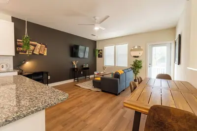 Image de Cozy 3-Bedroom Retreat in Wilmington Discover the perfect stay at this stylish 3-bedroom home