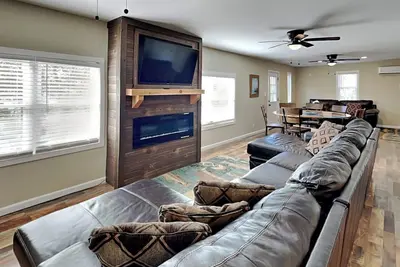 Image de Reel It In | Epic Views, Dock & Pier, Game Room