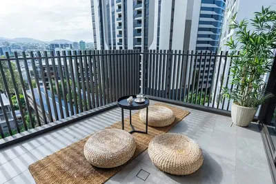 Image de Quirky & Stylish Apartment in West Village — Walk to River & Bne Cbd