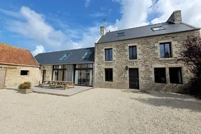 Image de Maison familiale proche plages avec jacuzzi