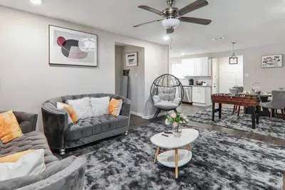 Image de Charming 3 Private Rooms Near Downtown Houston, Nrg, Medical center sleeps 10