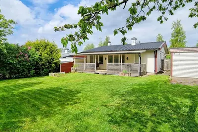 Image de Retraite familiale au bord du lac Vänern – 3 chambres, jardin, terrasse & Wi-Fi