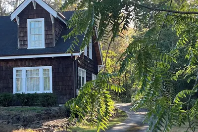 Image de Exceptional 5-bedroom Home in the West Hills of Portland