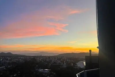 Image de Beautiful penthouse with a view.