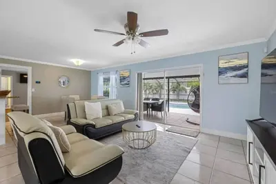 Image de Villa W pool in Clearwater | Sleeps 7, Great Location