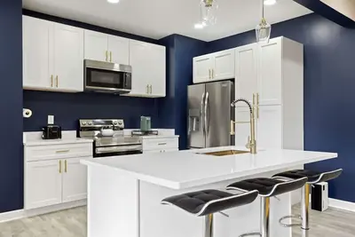 Chic Design and Modern Comfort - Inviting Boho Escape