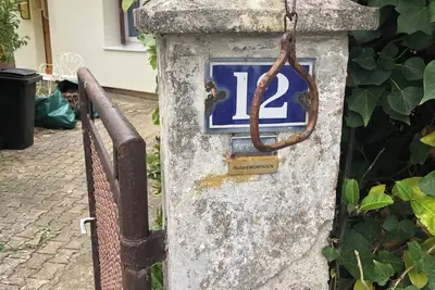 Image de Maison de Type T3 jardin de 800 m carré garage remise cour totalement isolée.