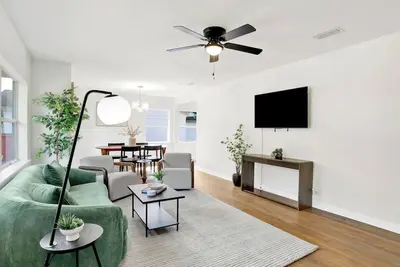 Image de Modern 3br Near Downtown | Perfect for Nurses