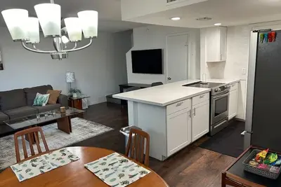 Image de Desert Hideaway near Papago Mountains & Tempe Golf Trails