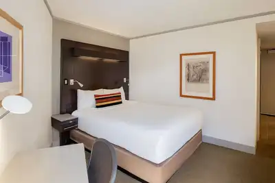 Image de Relax In Comfortable King Size Bed w/ Onsite Pool