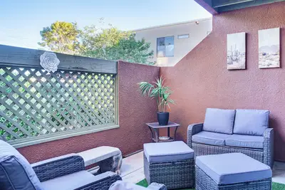 Image de Bring Your Pet! Snowbird Haven w/ Community Pool!