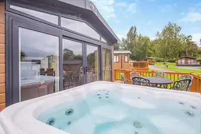 Image de 2 chambres à coucher à Bala,