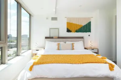 Image de Central 2br Condo in Downtown Boston & T-Station