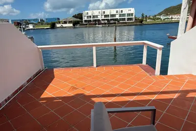 Image de Superb 2-bedroom Waterfront Apartment