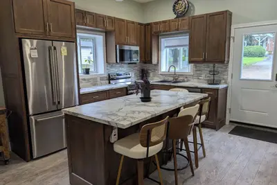 Image de Private, Peaceful Country Escape with pond, firepit, Bbq and outdoor space