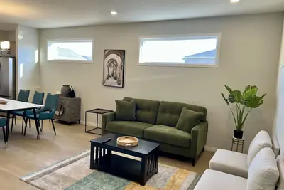 Image de Luxury 3br | Bonus Room | Office | A/C, Smart TVs, Parking