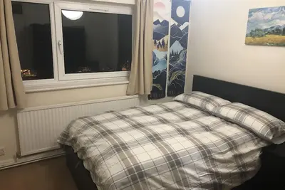 Image de Cardiff apartment with easy access to public transport and motorway.