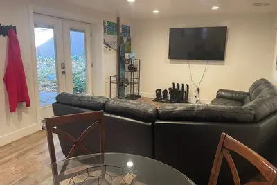 Image de Extended Ski/Work/Visit secluded Cul-da-sac cutie