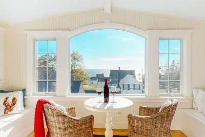 Image de Historic Maine Cottage with Wrap-Around Porch & Ocean Views