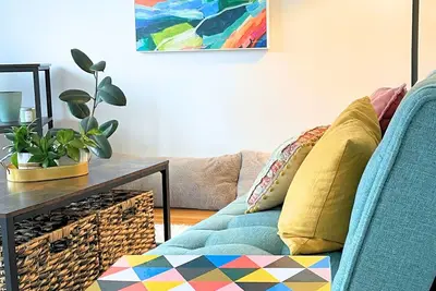 Image de Bord du fleuve, 2 ch, 1 bureau, parking gratuit