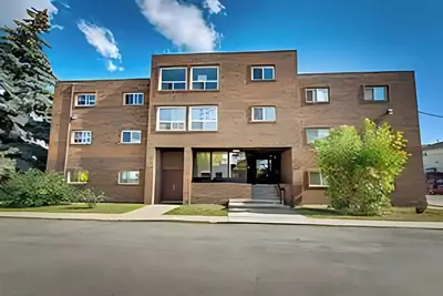 Image de 2 Bedroom Furnished Apartment. Downtown Strathmore.