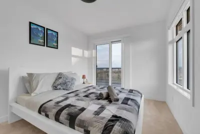 Image de Modern 3br Townhome in Seton with Garage + Balcony