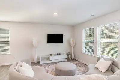 Image de Uptown Getaway Cozy City Escape