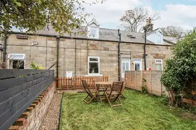 Image de 2 High Stakesby Cottages, pet friendly, with a garden in Whitby