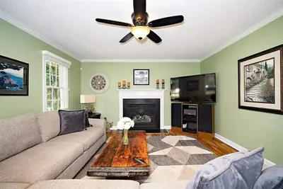 Image de Majestic Home in Summer Oaks