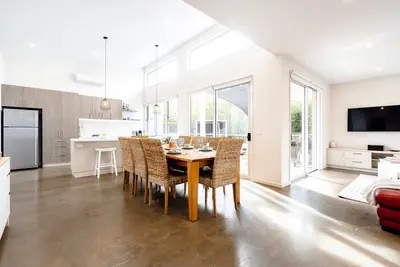 Image de Modern & Accessible Beach House - Bell 2