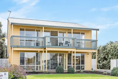 Image de Sunnys Beachhouse - 70 Hargreaves Rd, Middleton