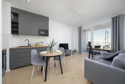 Image de Szeligowska 53c Warsaw | Elegant Apartment with Desk | Parking | Balcony