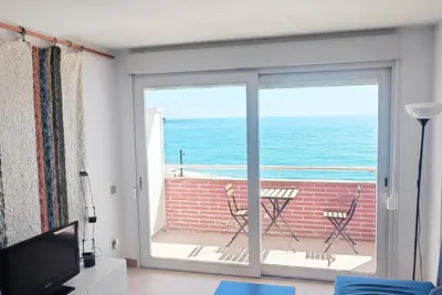 Image de Blue Horizon By Mi Casa Lloret 💙 Clim 💙 face à la plage 💙 Wifi 💙 Parking