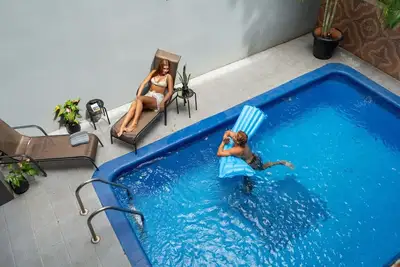 Image de 2br Condo | Beach & Relaxing Pool