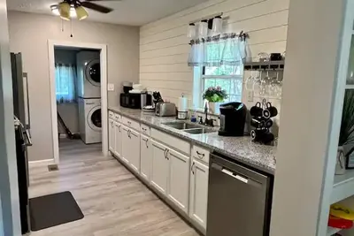 Image de Cozy Crossroads Cottage |Fall Stay N Hocking Hills