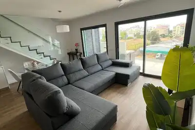 Image de Faro • Panoramic Pool • Jacuzzi privé, terrasse 115 m², piscine à débordement