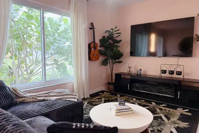 Image de 3 bedroom 1 car garage Beach Melody Retreat