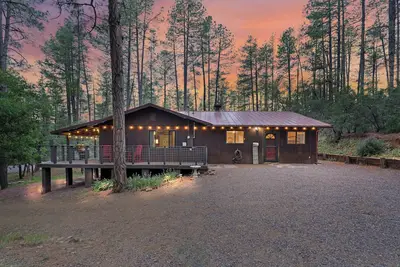 Image de Family & Pet Friendly Cabin in the Pines with wraparound deck
