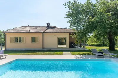 Image de Villa Aria Labin for 6 persons with private 32 m2 pool, kids playground and large garden