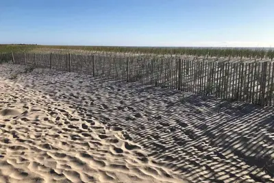 Image de Beachfront Sand Castle - Hot Tub on the Beach!